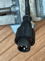 Stecker_mit_Überwurfmutter_Bild1.jpg