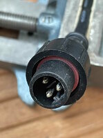 Stecker_mit_Überwurfmutter_Bild3.jpg