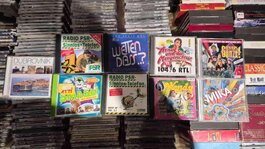 CDs.jpg CDs.jpg