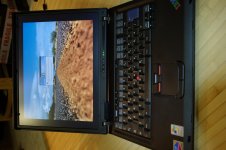 T42p Tastatur+Monitor Licht _IGP2463 (Custom).JPG