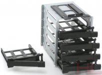 Thermaltake_VH6000BWS_HDD_Cage.jpg Thermaltake_VH6000BWS_HDD_Cage.jpg