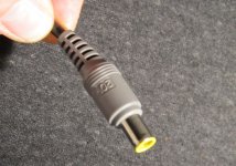 T60-Stecker-Ladegerät.jpg